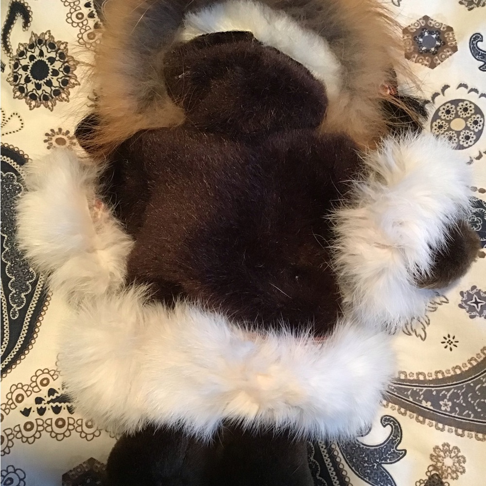 Inuit Doll - Picture 2 of 2
